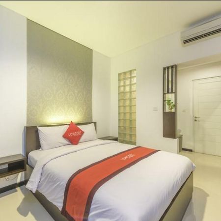 Lowcost Bed & Breakfast Jimbaran  Bagian luar foto