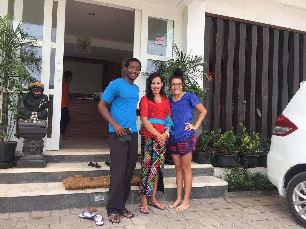 Lowcost Bed & Breakfast Jimbaran  Bagian luar foto