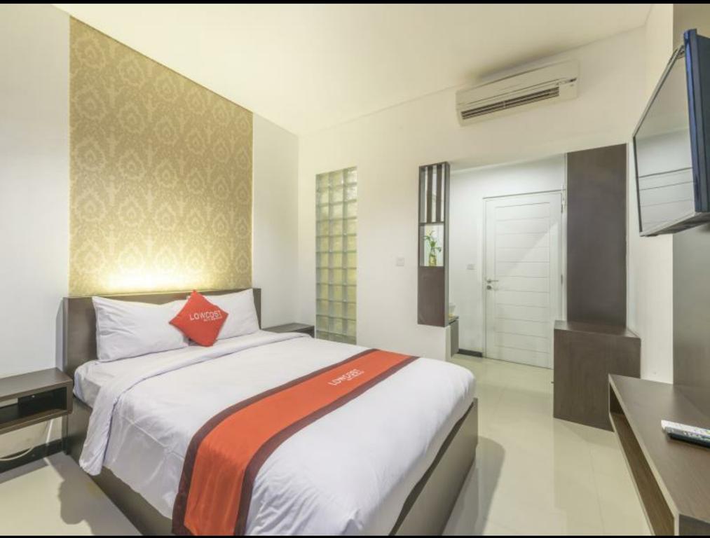 Lowcost Bed & Breakfast Jimbaran  Bagian luar foto