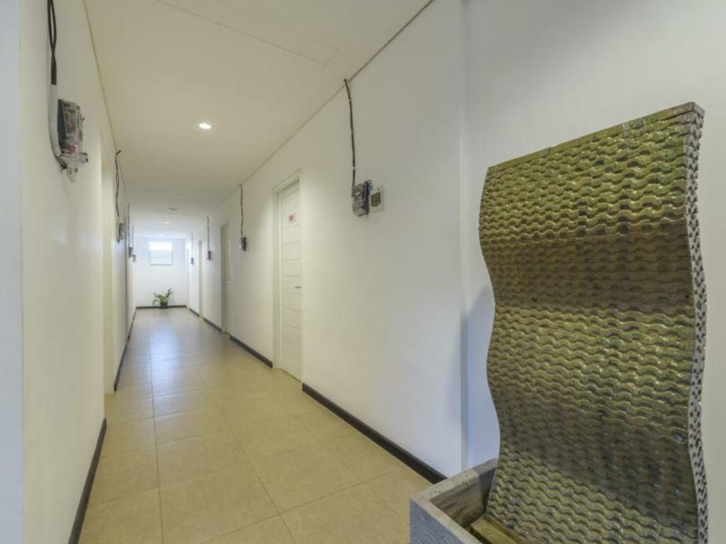 Lowcost Bed & Breakfast Jimbaran  Bagian luar foto