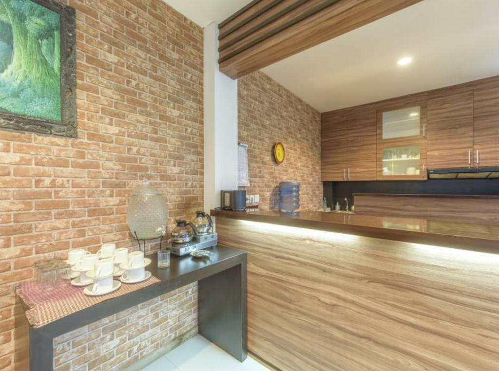 Lowcost Bed & Breakfast Jimbaran  Bagian luar foto