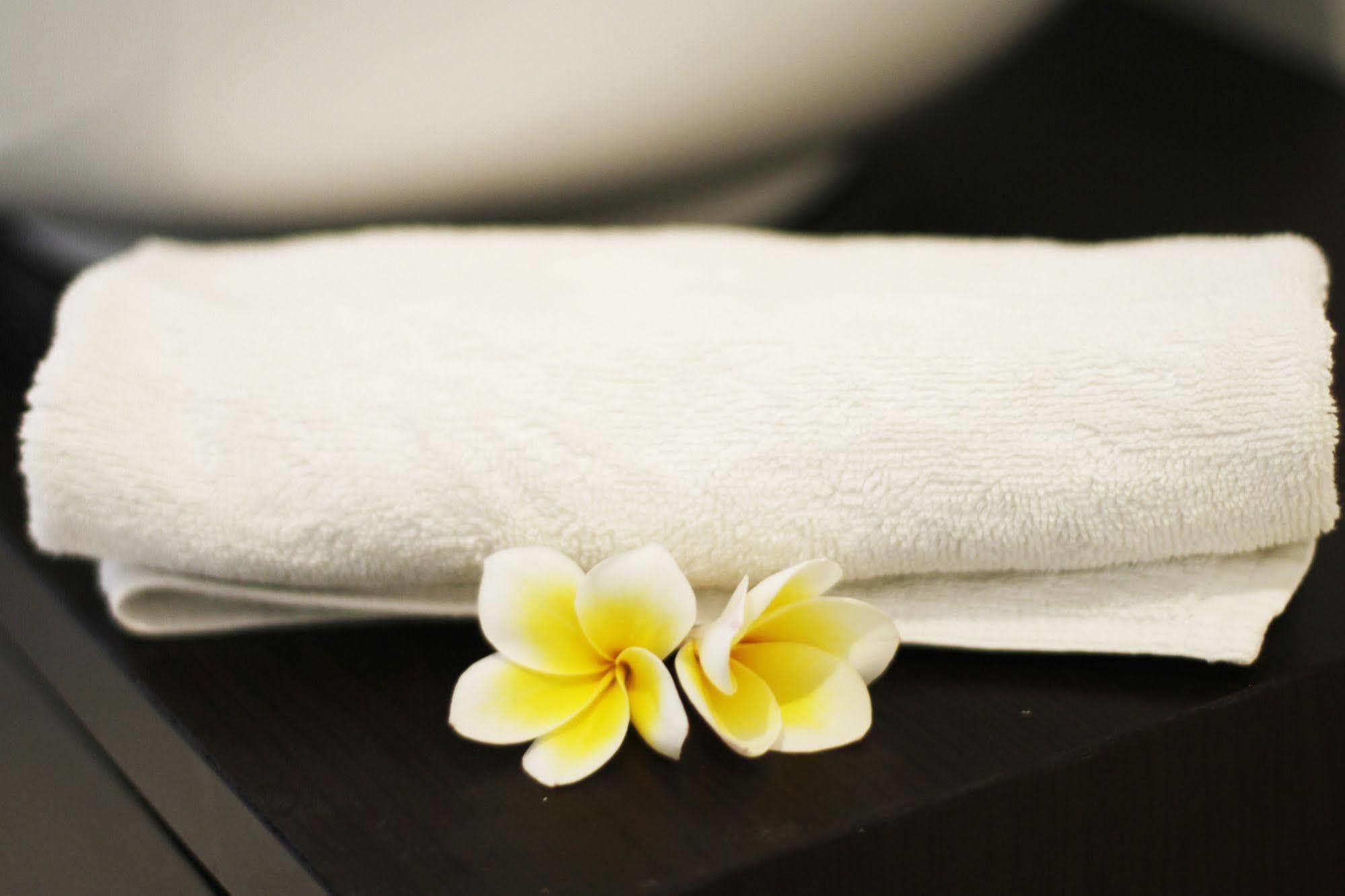 Lowcost Bed & Breakfast Jimbaran  Bagian luar foto
